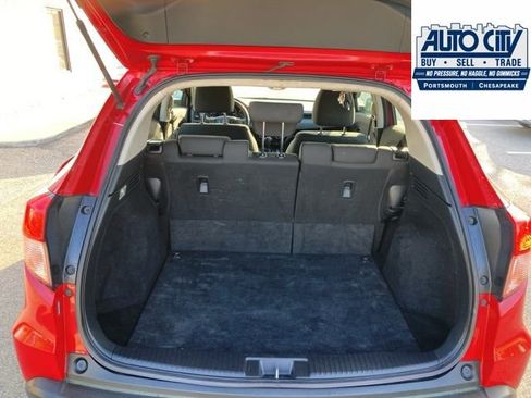 Used 2016 Honda HR-V LX image 29