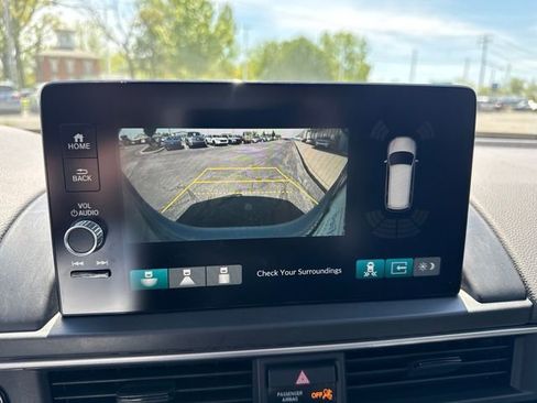 Used 2025 Honda Pilot Touring image 22