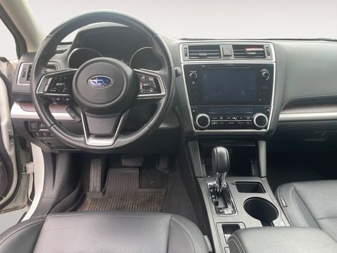 Used 2019 Subaru Outback 2.5i Limited AWD/4WD image 10