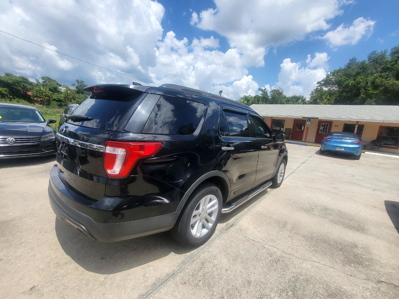 Used 2017 Ford Explorer FWD image 15