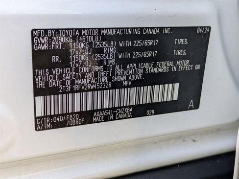 Used 2024 Toyota RAV4 LE image 32