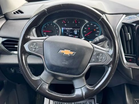 Used 2018 Chevrolet Traverse LT FWD image 18