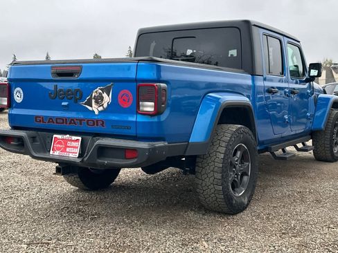 Used 2021 Jeep Gladiator Sport image 3