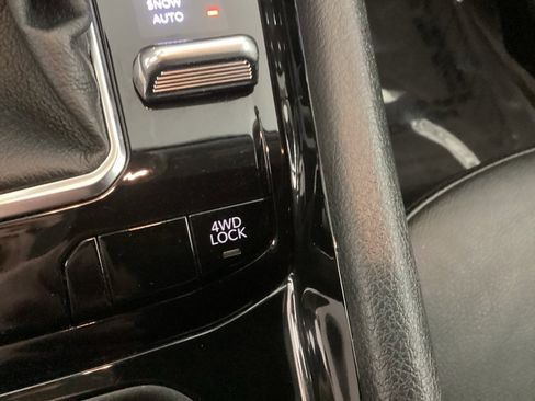 Used 2022 Jeep Compass Limited image 26