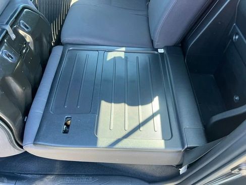 Used 2018 Toyota Tacoma TRD Sport w/ Technology Package image 42