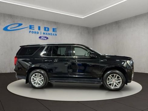 Used 2022 GMC Yukon SLT w/ SLT Luxury Package AWD/4WD image 16