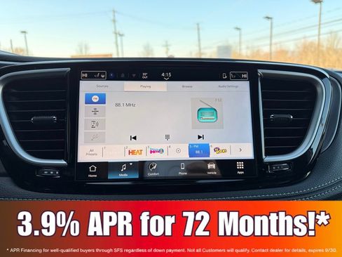 New 2026 Chrysler Pacifica Select AWD/4WD image 17