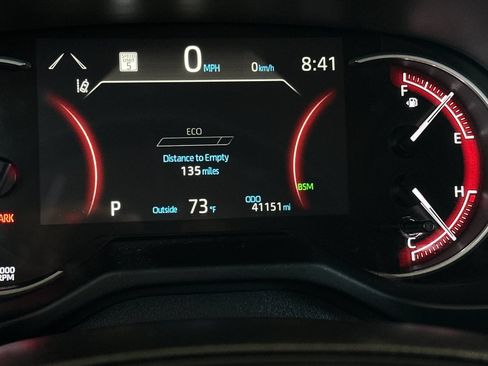 Used 2025 Toyota RAV4 XLE FWD image 25