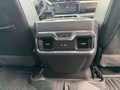 Used 2023 GMC Sierra 1500 Denali w/ Denali Reserve Package AWD/4WD image 15