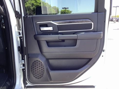 Used 2024 RAM 2500 Big Horn w/ Bed Utility Group image 33