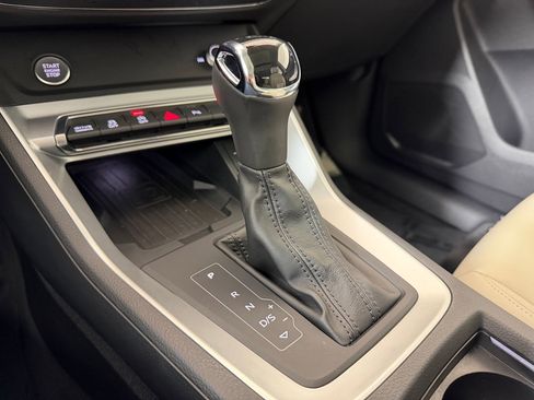 Used 2020 Audi Q3 2.0T Premium Plus image 17