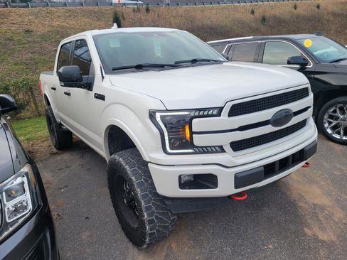 Used 2019 Ford F150 Platinum w/ Equipment Group 701A Luxury image 3