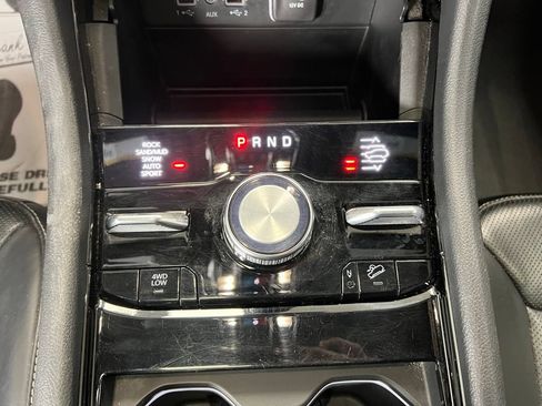 Used 2024 Jeep Grand Cherokee L Overland AWD/4WD image 15