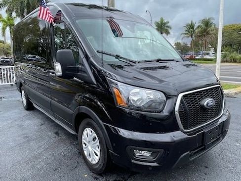 Used 2024 Ford Transit 350 XLT image 4