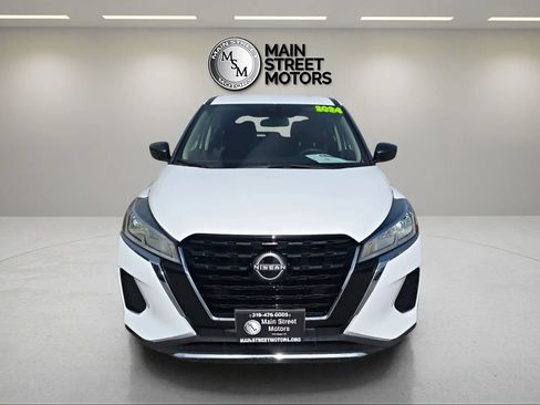 Used 2024 Nissan Kicks S FWD image 8