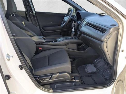Used 2021 Honda HR-V Sport image 18