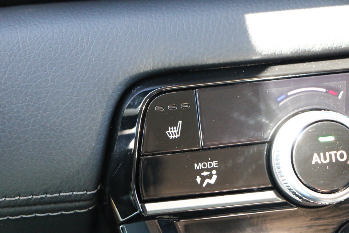 Used 2025 Honda Pilot EX-L image 25