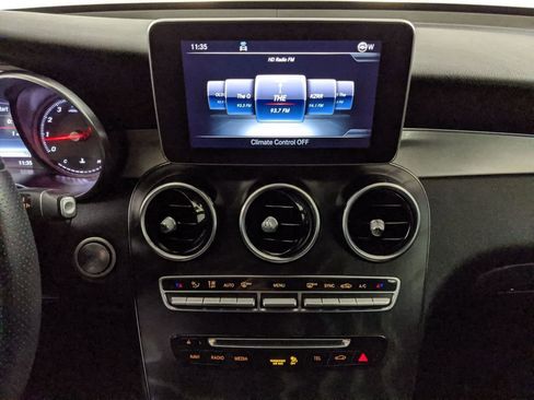 Used 2019 Mercedes-Benz GLC 300 4MATIC image 14