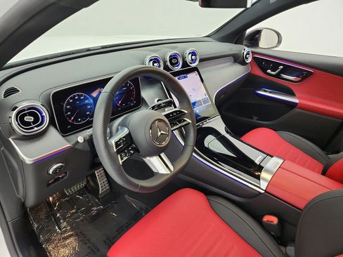 Certified 2025 Mercedes-Benz GLC 300 4MATIC image 9