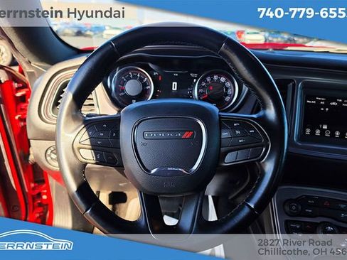Used 2023 Dodge Challenger SXT RWD image 7