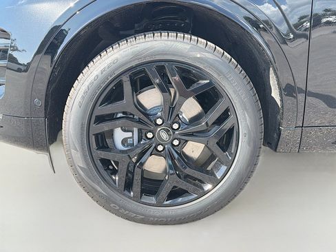 New 2026 Land Rover Discovery Sport Landmark image 42