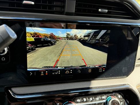 New 2026 GMC Sierra 3500 AT4 image 40