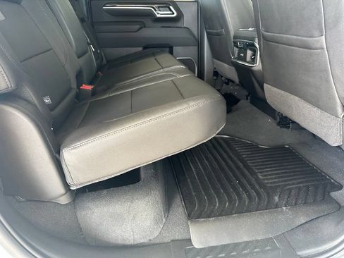 Used 2025 Chevrolet Silverado 2500 LTZ w/ LTZ Convenience Package AWD/4WD image 36