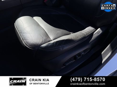 Used 2018 GMC Acadia SLT image 23