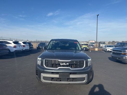 Used 2023 Kia Telluride LX image 8