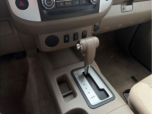 Used 2013 Nissan Frontier SV w/ SV Value Truck Pkg RWD image 18