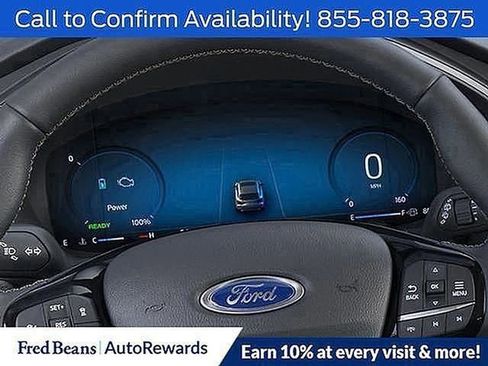 Used 2025 Ford Escape SE w/ PHEV Premium Package image 24