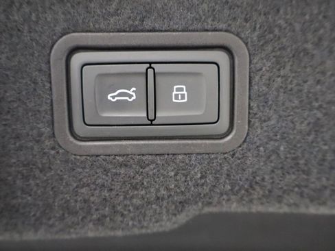 Used 2019 Audi A8 L 3.0T w/ Executive Package image 24