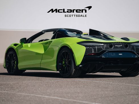 Used 2025 McLaren Artura Performance image 7