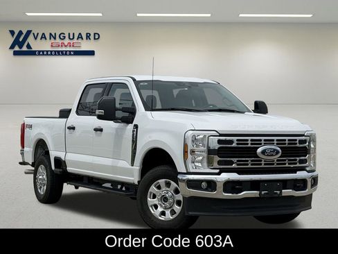 Used 2024 Ford F250 XLT w/ FX4 Off-Road Package AWD/4WD image 2