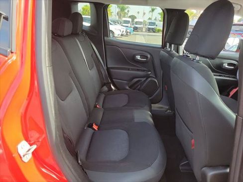 Certified 2023 Jeep Renegade Trailhawk AWD/4WD image 20