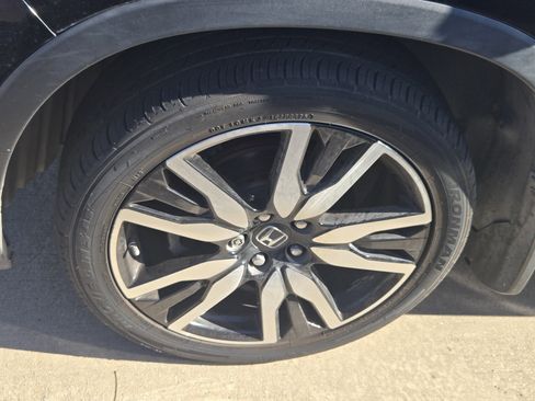 Used 2022 Honda Pilot Touring image 10