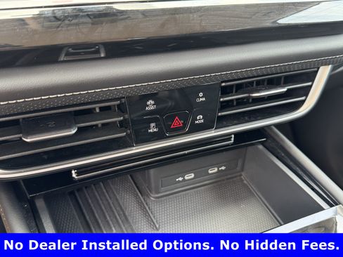 Used 2025 Volkswagen Atlas SE FWD image 18