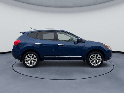 Used 2011 Nissan Rogue SV w/ SL Pkg image 5