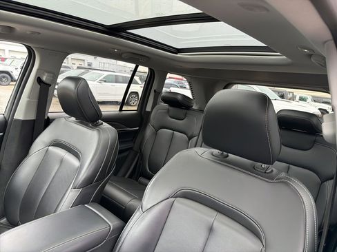Certified 2023 Jeep Grand Cherokee Limited image 6