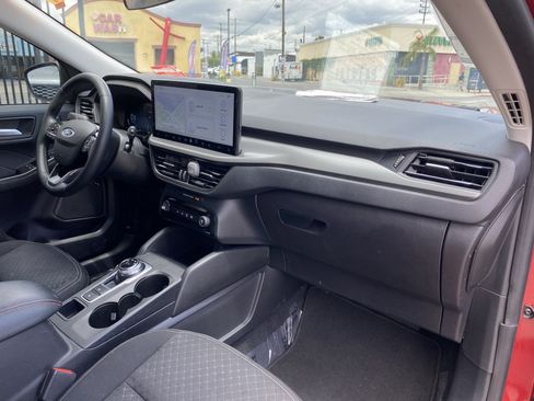 Used 2023 Ford Escape Active w/ Tech Pack #2 FWD image 19
