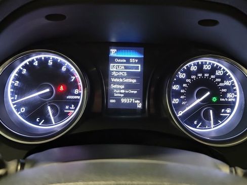 Used 2018 Toyota Camry SE FWD image 12