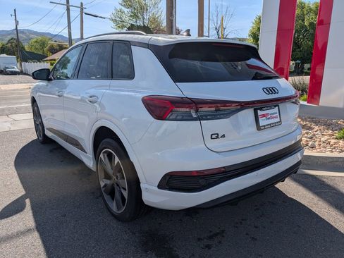 Used 2024 Audi Q4 e-tron Prestige w/ Black Optic Package image 5