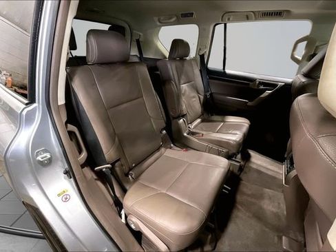 Used 2018 Lexus GX 460 Premium AWD/4WD image 29