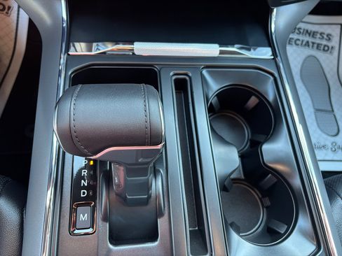 Used 2025 Ford F150 Lariat w/ Equipment Group 502A High image 25