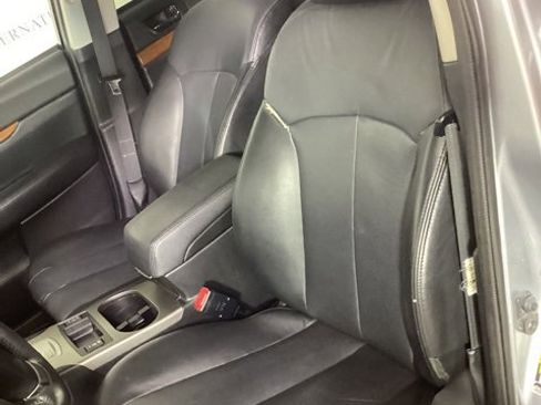 Used 2013 Subaru Outback 2.5i Limited w/ Moonroof Pkg image 12