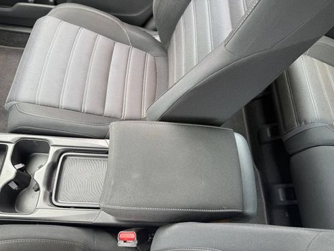 Used 2018 Honda CR-V LX image 60