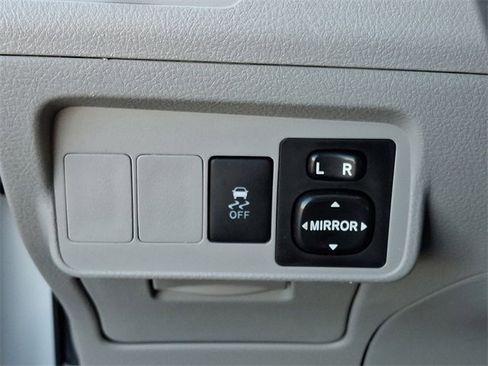 Used 2010 Toyota Corolla LE image 23