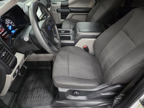 Used 2017 Ford F150 XL w/ Equipment Group 101A Mid RWD image 7