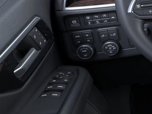 New 2026 Chevrolet Suburban Z71 w/ Z71 Off-Road Package image 22