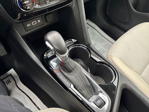 Used 2023 Buick Encore GX Select image 32